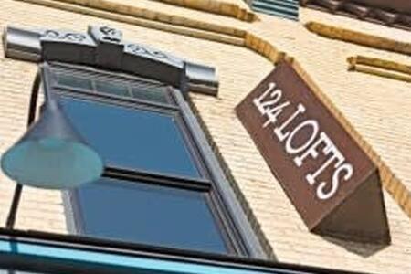 Hip Urban Loft - Small Town Charm - 124 Lofts #1 West Dundee Exteriér fotografie